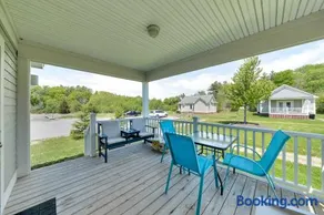 The Violet - 42 Meadow View - Image 1