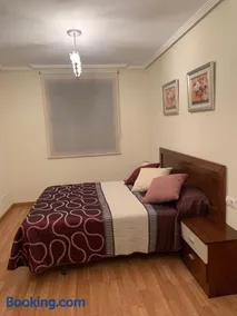 Sea, pool, and comfort in a duplex - Image 4