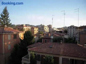 Studio Asiago - Image 5
