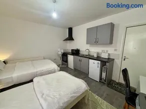 HomesRentals Studio - Image 2