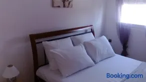 Apartment Yelena Rose West - Image 5