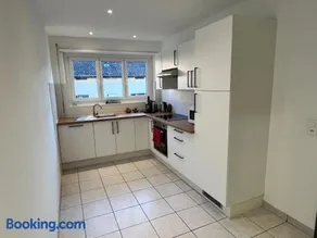 Sweet Home 3 bedrooms free parking - Image 2