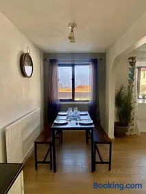 2 bedroom house in Rhos-on-sea - Image 4