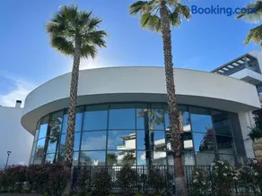 CASA CASU NEW STUNNING 3 BED RAISED GROUND FLOOR APARTMENT & HUGE BALCONY WITH SEA POOL & MOUNTAIN VIEW INDOOR & OUTDOOR SWIMMING POOLS & GYM WALKING DISTANCE TO BEACH PORT Estepona TRAVELLER AWARD 2023 - Image 2