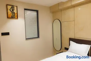 Emerald Skyline | 1 BHK Apartment | Cozy & Quite - Image 2