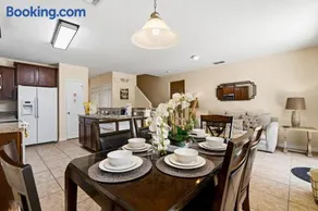 Magical Disney Getaway | South-Facing Pool, Game Room & Gated Resort - Image 1