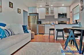Manatee River Bungalow - 4 - Image 1