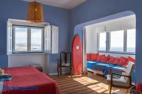 Chill in Ericeira Surf House - Image 2