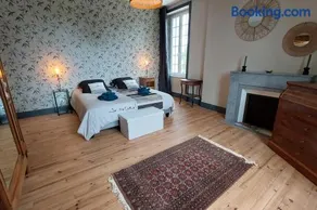 Gîte d'exception avec piscine chauffée pour 12 personnes - Cantal - Image 1