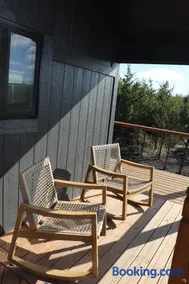 Rooftop Hot Tub Lake Getaway, Golf Cart & Fire Pit - Image 2