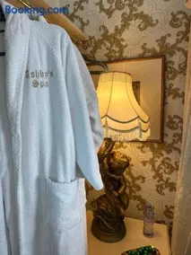 Luxury Studios with Spa included - Image 5