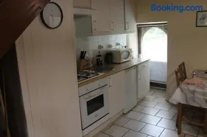 Genevrier Cottage - Image 3