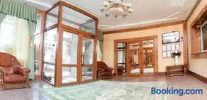 Green City Hotel - Image 4
