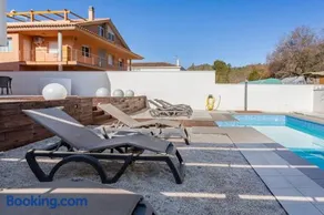 Exclusiva Villa de Lujo con piscina - Image 1