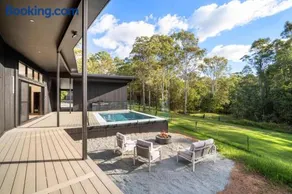 Endeavour Grey - Mothar Mt Horse & Guest Stay - Image 1