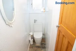 Lily's Place - Image 5