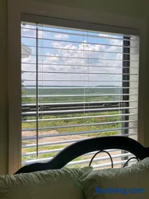 Holliday Hideaway - Image 4