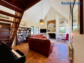 Soleil Levant Exceptional Villa with Pool - Image 1