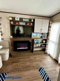 166 unity beach central location sleeps 8 pet friendly caravan - Image 5