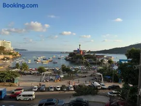 Apartamento con vista hermosa y playa caleta - Image 3