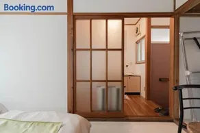 Free Wi-Fi, 7 minutes' walk from Nishitetsu Futsukaichi Station - Image 4