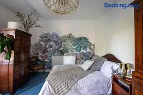 Big Blue Bay Bedroom - Image 4