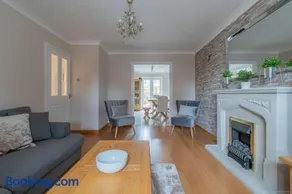 Thorn House a beautiful large house in Witney - Image 3