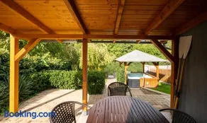 Arborétum Nyaraló Szarvas - Kültéri jakuzzival - Image 2