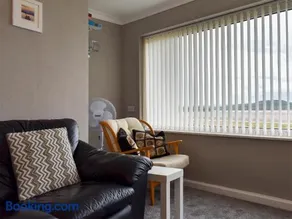 Dolphin Cottage - Image 4