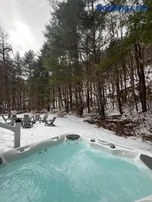 Catskill MNTN Escape 5 BR 3 bath Villa Hot Tub Fire Pit Best Group Stay - Image 1