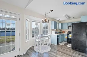 Gonzalez's Cozy Shack - Image 3