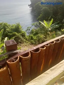 treehouse above the beach - Image 4