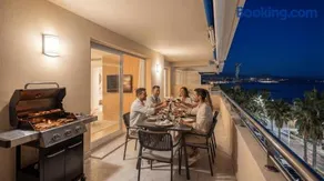VACATION MARBELLA I Puerto Banus Sea Front, Best Sea View, NEW Decoration, BBQ, 24-7 Security, Pool - Image 3