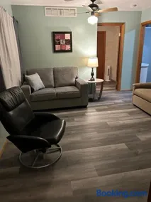 Lodge 305 Complete Fully Furnished House - Image 1