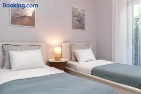 Stay By the Sea Apartment - Image 2