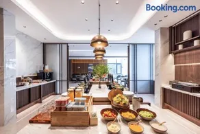 Atour Hotel Shenyang Shenbei University Town Wanda Plaza - Image 2