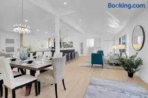 Downtown Arvada beauty 4 bed 4 car garage Near Parks Near Downtown Denver - Image 1
