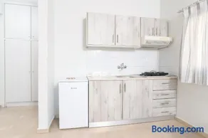 Vicky - Image 3