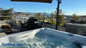 Penthouse vue mer avec Rooftop,Jacuzzi,et parking privé - Image 2