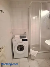 Ruhige und praktisch möblierte 2 Zi Wohnung 52 qm - Image 2