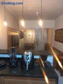Apartamento Confortável com Garagem e internet - Image 4