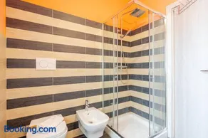 Massaroom - Image 1