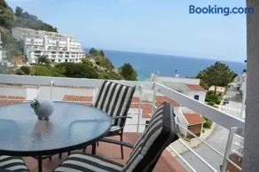 Carabela – Terraza y Vistas al Mar en Cala Salions - Image 2
