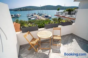 Irene Bed & Breakfast Tisno - Image 4