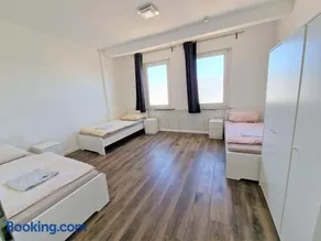 Worker's Apartment in Leverkusen L1-4 - Image 1