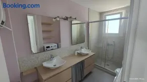Seafront Villa Christina - Image 3