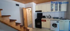 Studio Apartman Kaštel Kambelovac - Image 2
