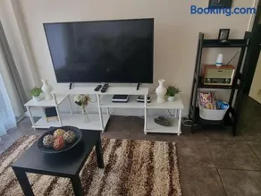 Hermoso departamento full equipado - Image 1