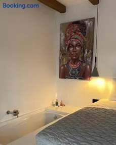 SOPHILIA SUITES - Image 5