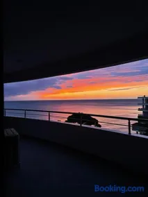 By the Sea 3 - Luxurious Residence - Image 2